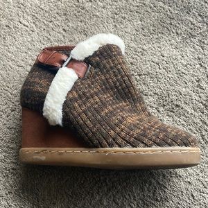 Muk Luks Knitted Faux Fur Trimmed Booties